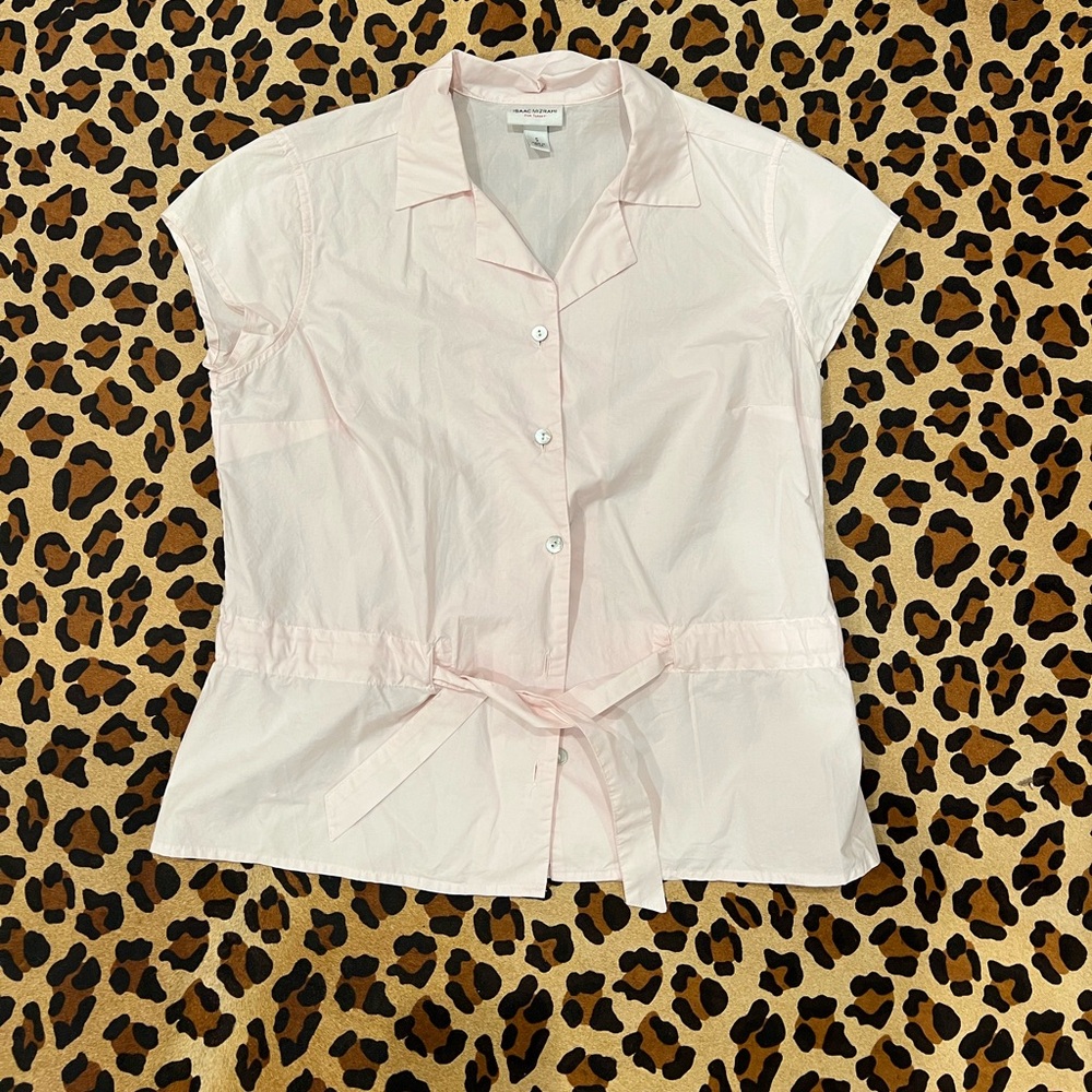 Pale Pink Short feminine Sleeve Button-Front Shirt